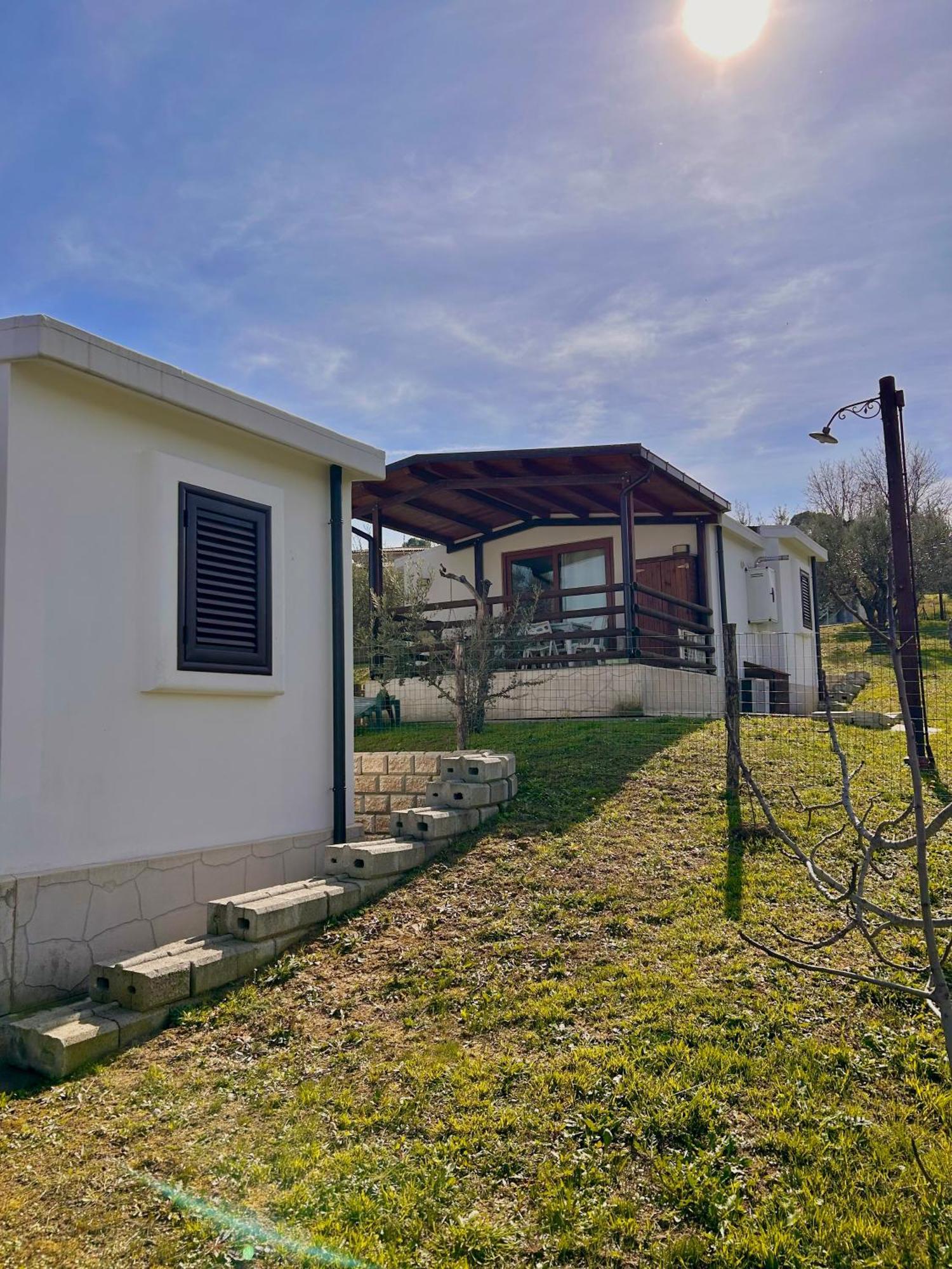 Oasi Macerina Villa Alanno Exterior photo